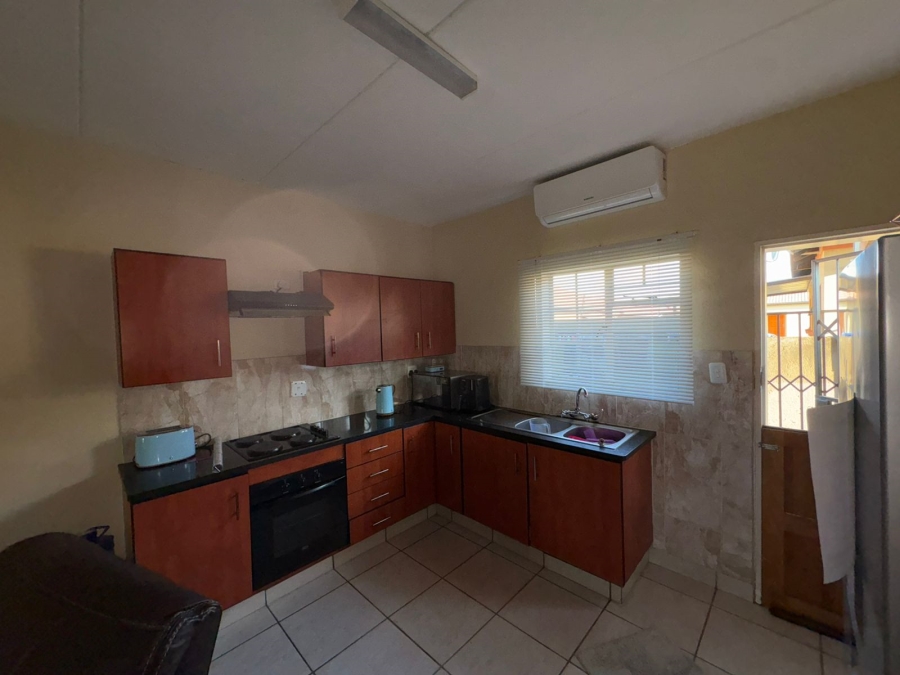 2 Bedroom Property for Sale in Waterval East North West